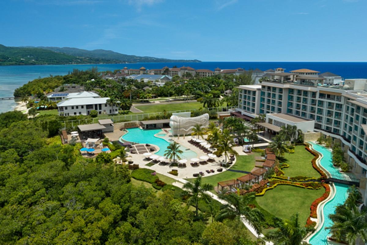 Breathless Punta Cana Resort & Spa (Adults Only) Εξωτερικό φωτογραφία Aerial view of Sandals South Coast