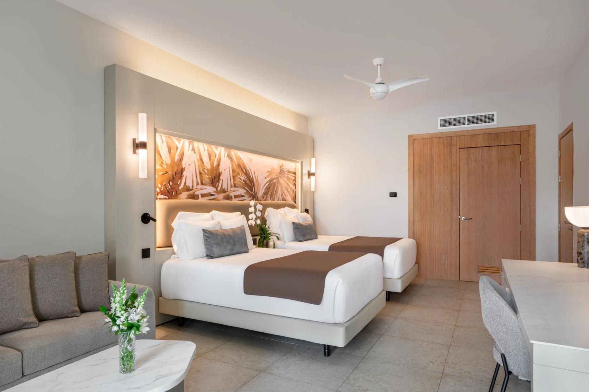 Breathless Punta Cana Resort & Spa (Adults Only) Εξωτερικό φωτογραφία Deluxe Room