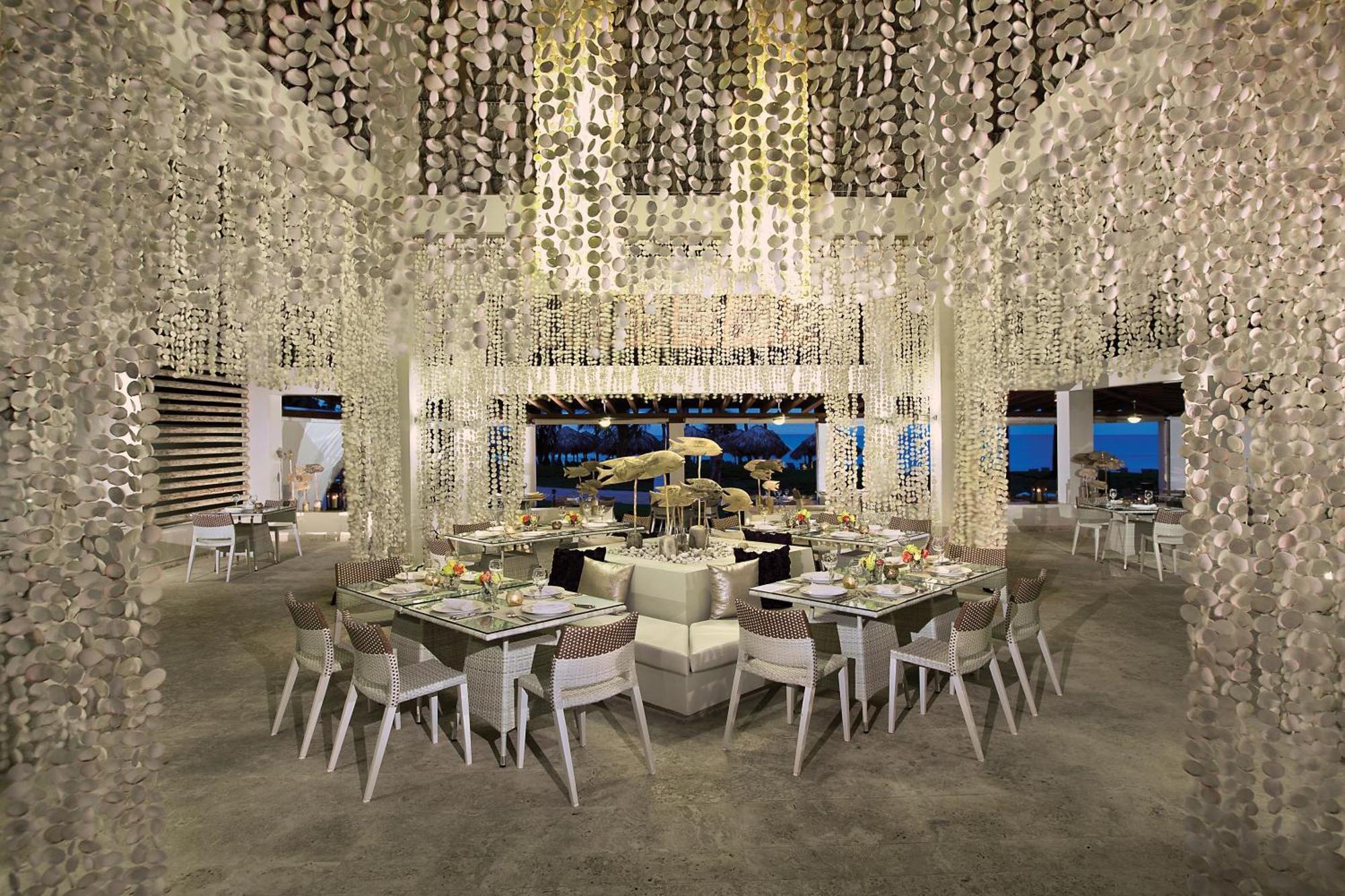 Breathless Punta Cana Resort & Spa (Adults Only) Εξωτερικό φωτογραφία The interior of the restaurant